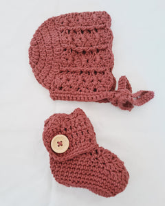 Shell Bonnet & Bootie Set